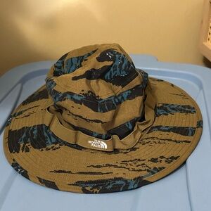 The North Face Class V Brimmer Bucket Hat Camo Blue Men's Sz S-M